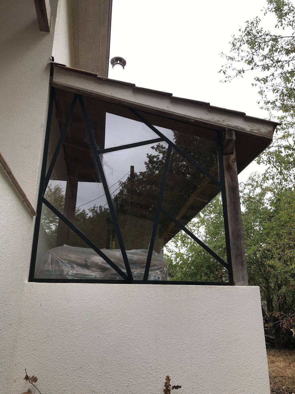 Lanterneau de façade — acier et verre feuilleté